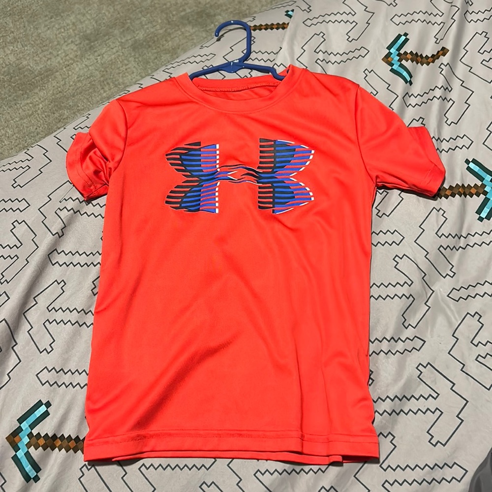 Boys red UA shirt